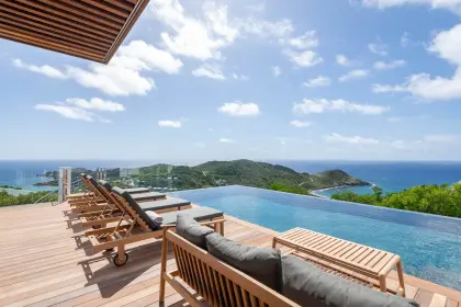 Villa Scarlett · 3