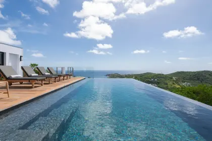 Villa Scarlett
