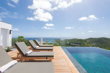 Villa Scarlett · 5
