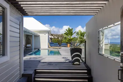 Villa Sarong · 5