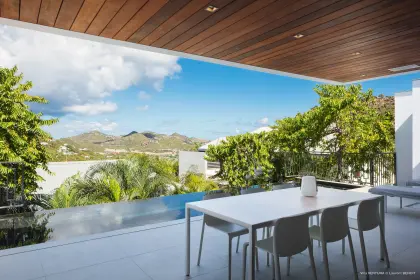 Villa Ventura · 4