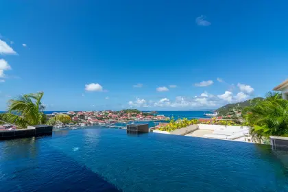 Villa Prestige · 3