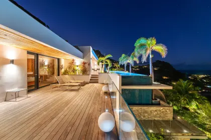 Villa Grace · 4