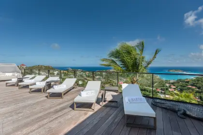 Villa Eclipse · 4