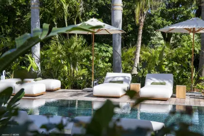 Villa Palm Beach · 4