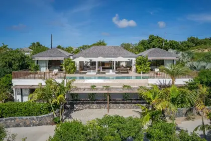 Villa At Yaya · 5