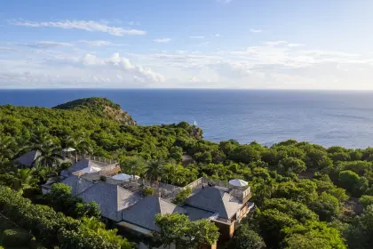 Villa Aura · 2