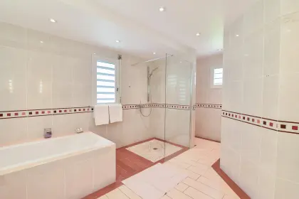 Villa Au Coeur Du Rocher · 4