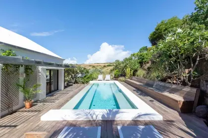 Villa Borderline · 4