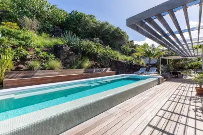 Villa Borderline · 3