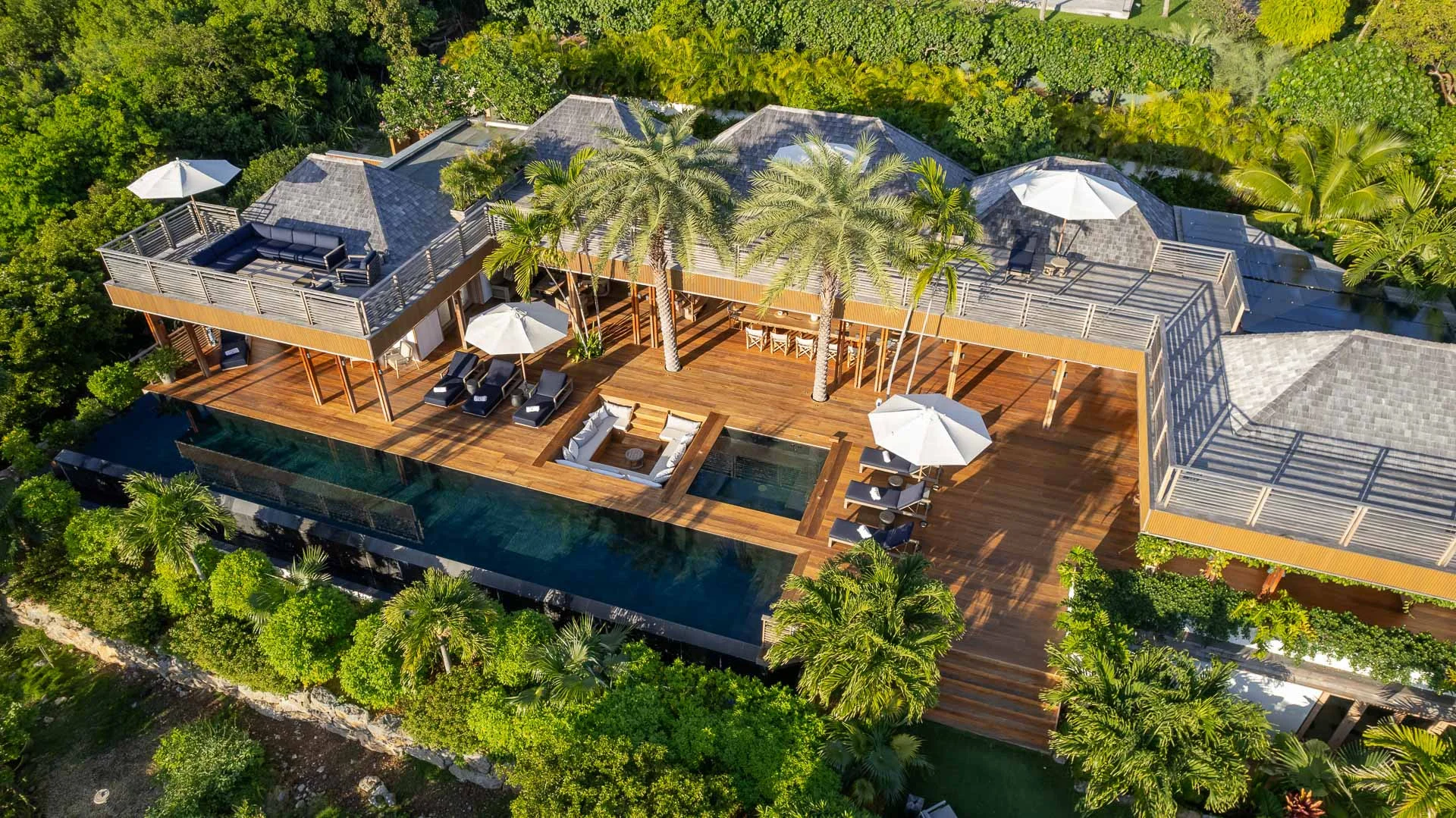 Villa Aura